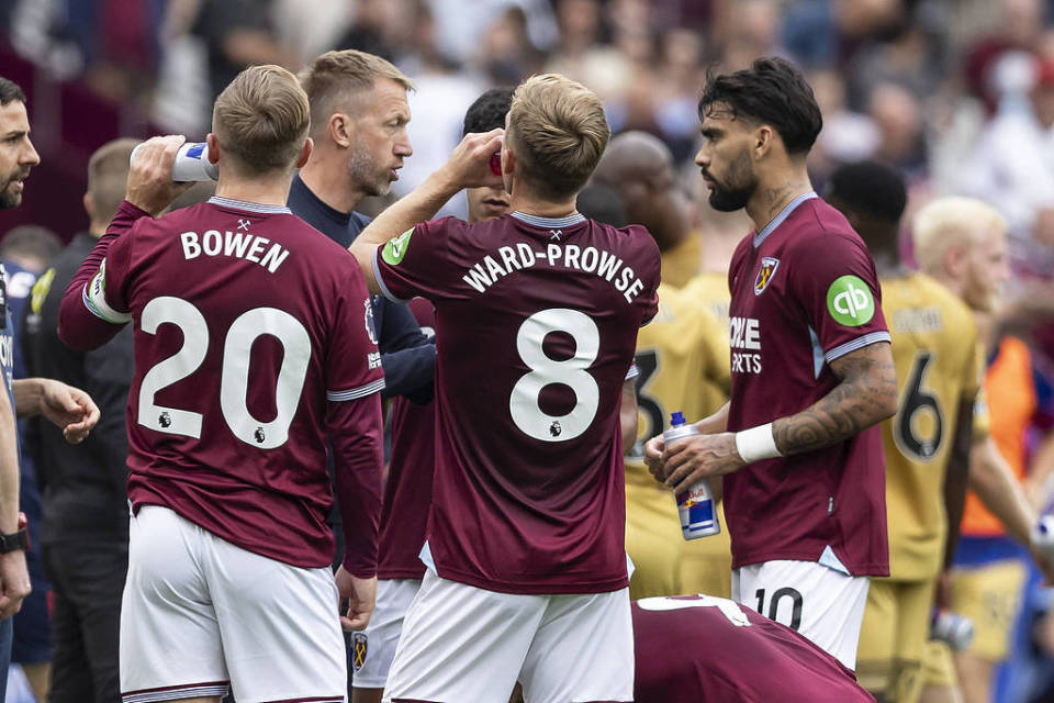 大谷翔平在 2023 年 7 月单日贡献“10 K 完封胜 + 单场双响炮”，创下 147 年来首见纪录