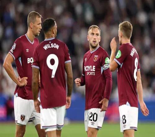 20岁新星独自撑起AC米兰左路走廊：力压S2，英超球会争相抢购他