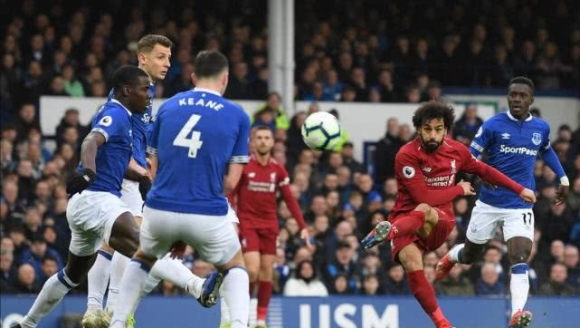 快船主场险胜勇士仅差一分，库里关键两记三分难救主却6犯离场