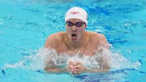 德州扑克高手不过度解读（德州扑克高手避免过度解读）